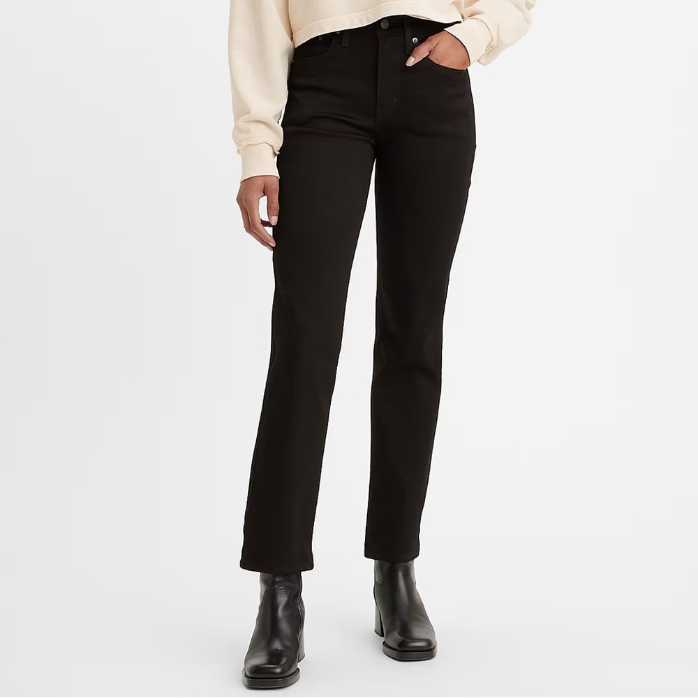 NWOT Levi’s 724 High Rise Straight Jeans in Soft Black Denim